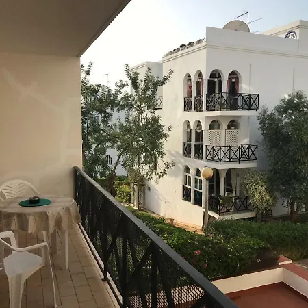 Garden- 2 Bedrooms-2pools-2 Balconies شقة