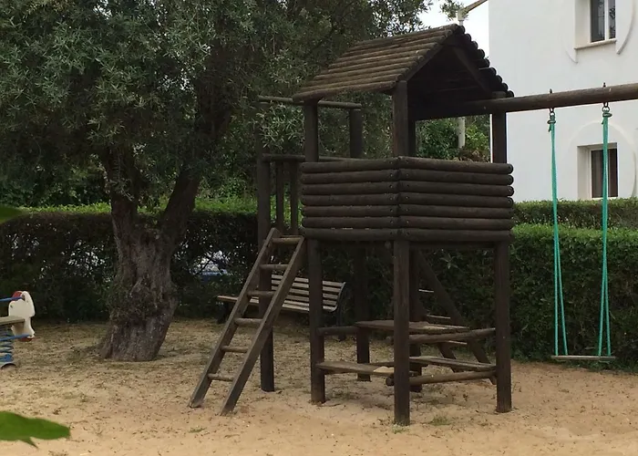 Garden- 2 Bedrooms-2pools-2 Balconies *