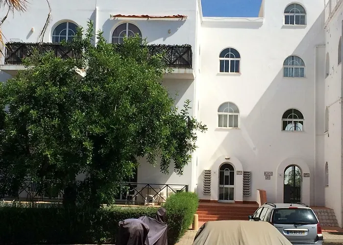 Garden- 2 Bedrooms-2pools-2 Balconies Apartament *