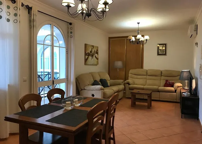 Garden- 2 Bedrooms-2pools-2 Balconies Apartament Tavira