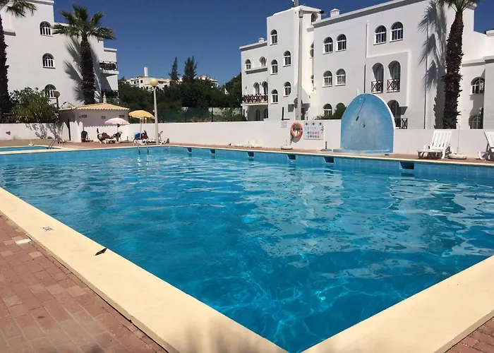 Garden- 2 Bedrooms-2pools-2 Balconies